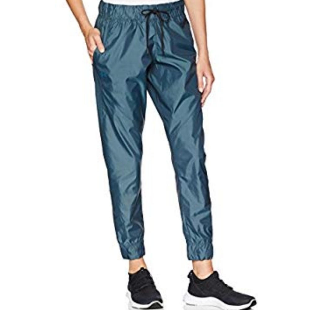 UNDER ARMOR woven pant